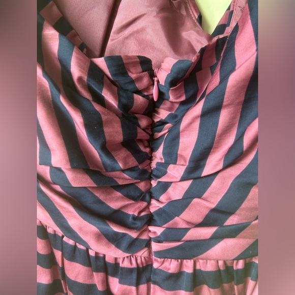 Corey Lynn Calter pink and navy satin striped strapless cocktail dress, size 6 - Picture 4 of 5